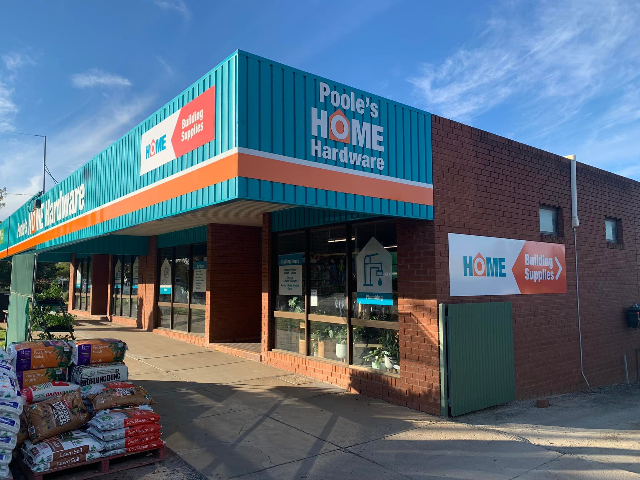 Pooles House and Hardware