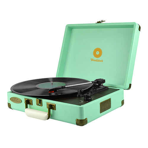 MBEAT (LS)mbeat Woodstock Retro Turntable Player TIIFFANY BLUE Speakers: Built in 2 speaker Interface: Headphone jack, RCA audio out Product Weight: 2.7 kg, MB-TR89TBL